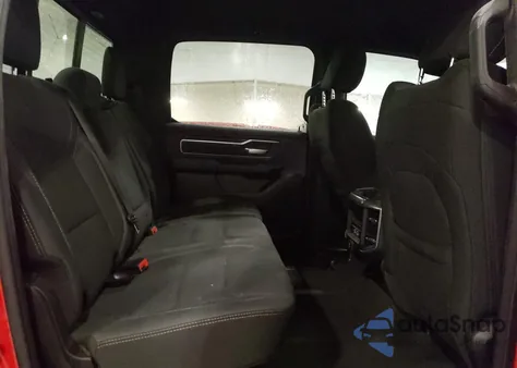 2021 Ram 1500 Big Horn/Lone Star из США, поврежденный, VIN 1C6RRFFG5MN559855